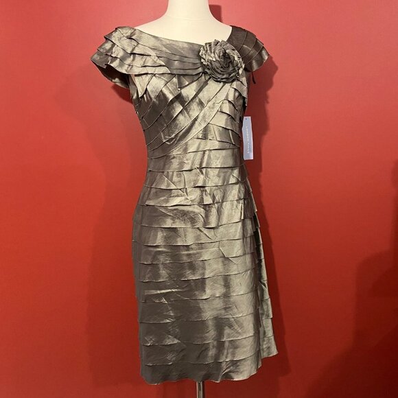 London Times Dresses & Skirts - London Times Women's Olive Shimmer Tiered Cocktail Dress - Size 8 - NWT